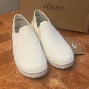 OluKai | White Ki'Ihele Slip-On Sneaker  ZL618